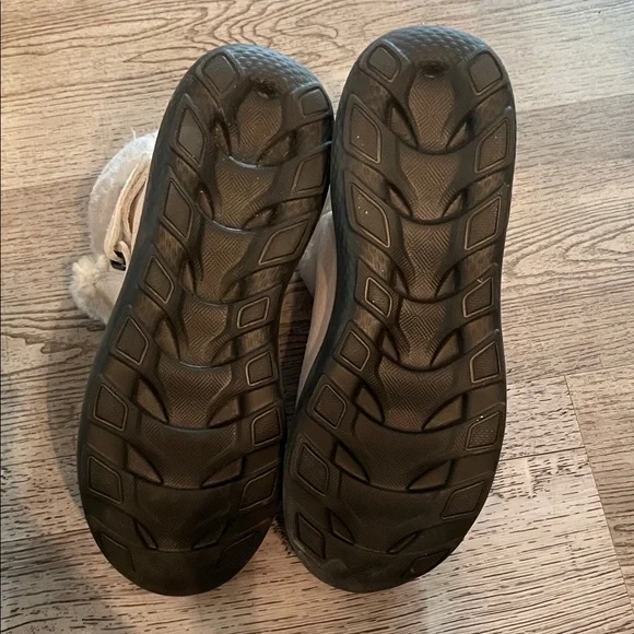 Skechers Women's Beige Fur-Lined GOGA MAT Winter Boots - Picture 5 of 8